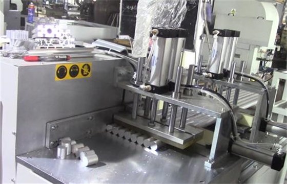 實(shí)心小鋁棒切割機(jī) 實(shí)心小鋁棒切割機(jī)