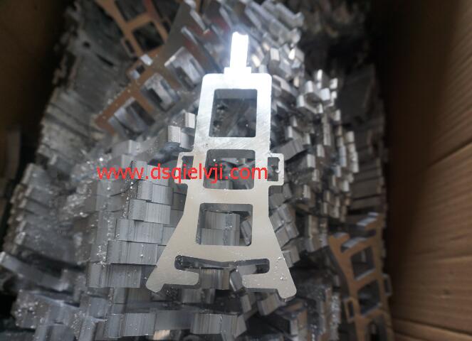 【無錫】切割光潔面好看的鄧氏切鋁機(jī)，客戶搬遷廠房也不忘新增